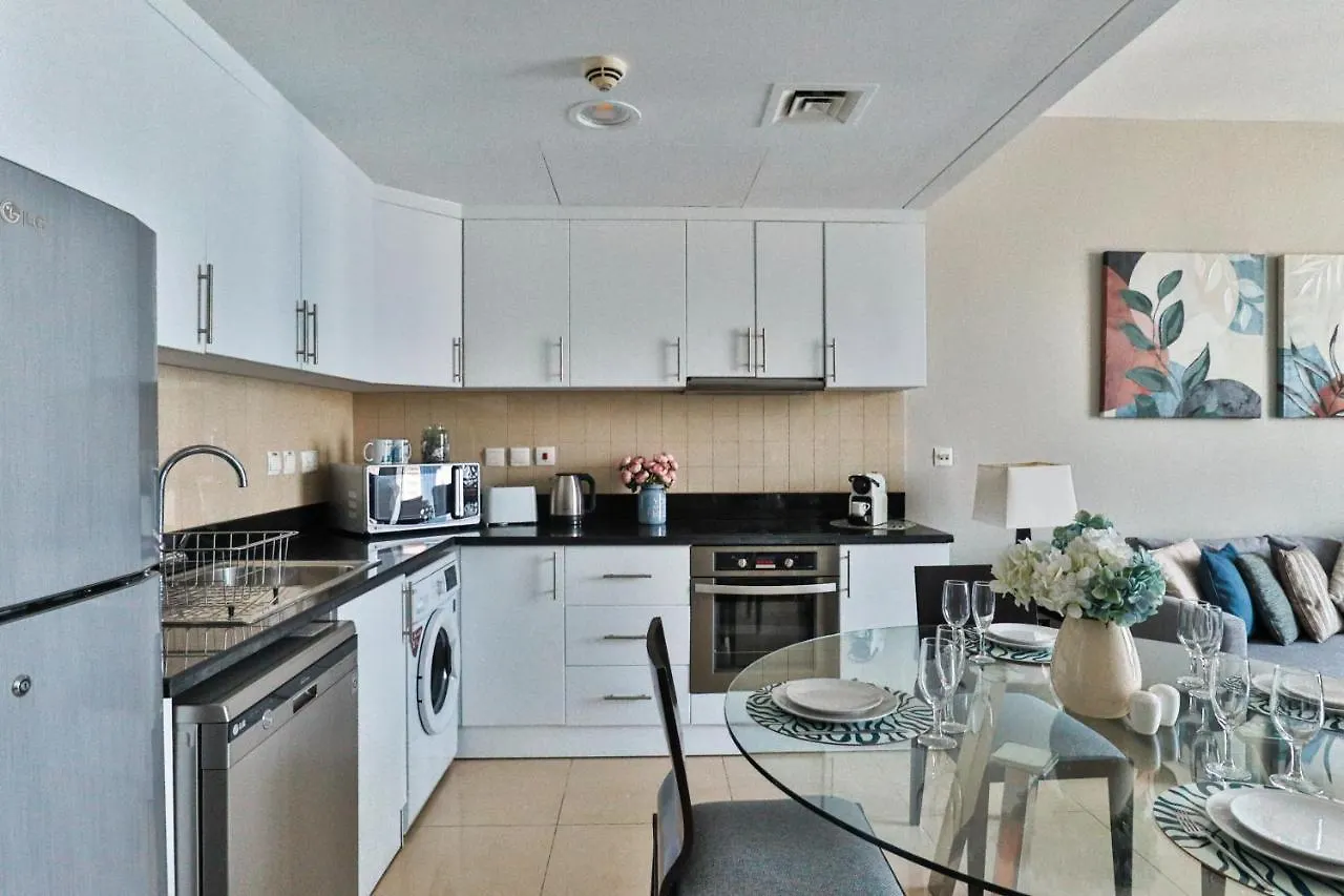 Higuests - Fabulous Duplex With Breathtaking Lake Views Dubai